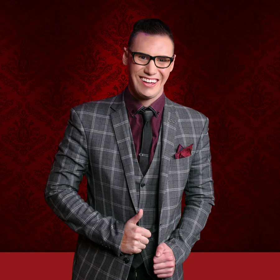 Brendan Dooley - International Comedy Magician