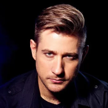 Sam Powers - Master Illusionist